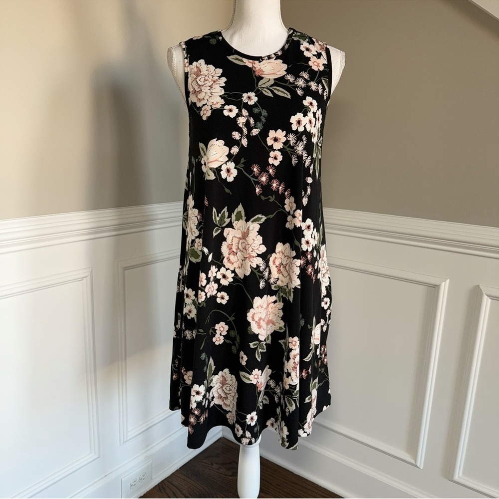 Nicole Miller NY Floral Sleeveless Black Dress With Pockets Size Small